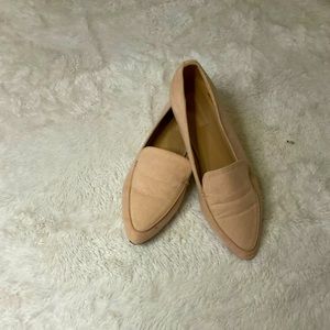 Forever 21 pointed toe flats size 7